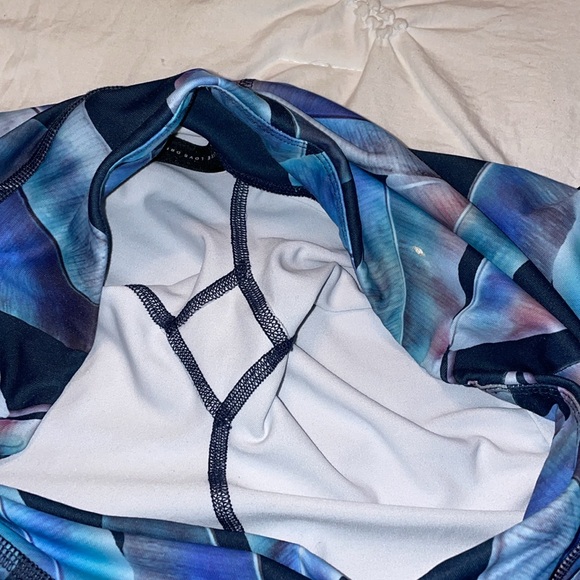 Live Love Dream / size Medium - cropped length leggings EUC - Picture 8 of 9